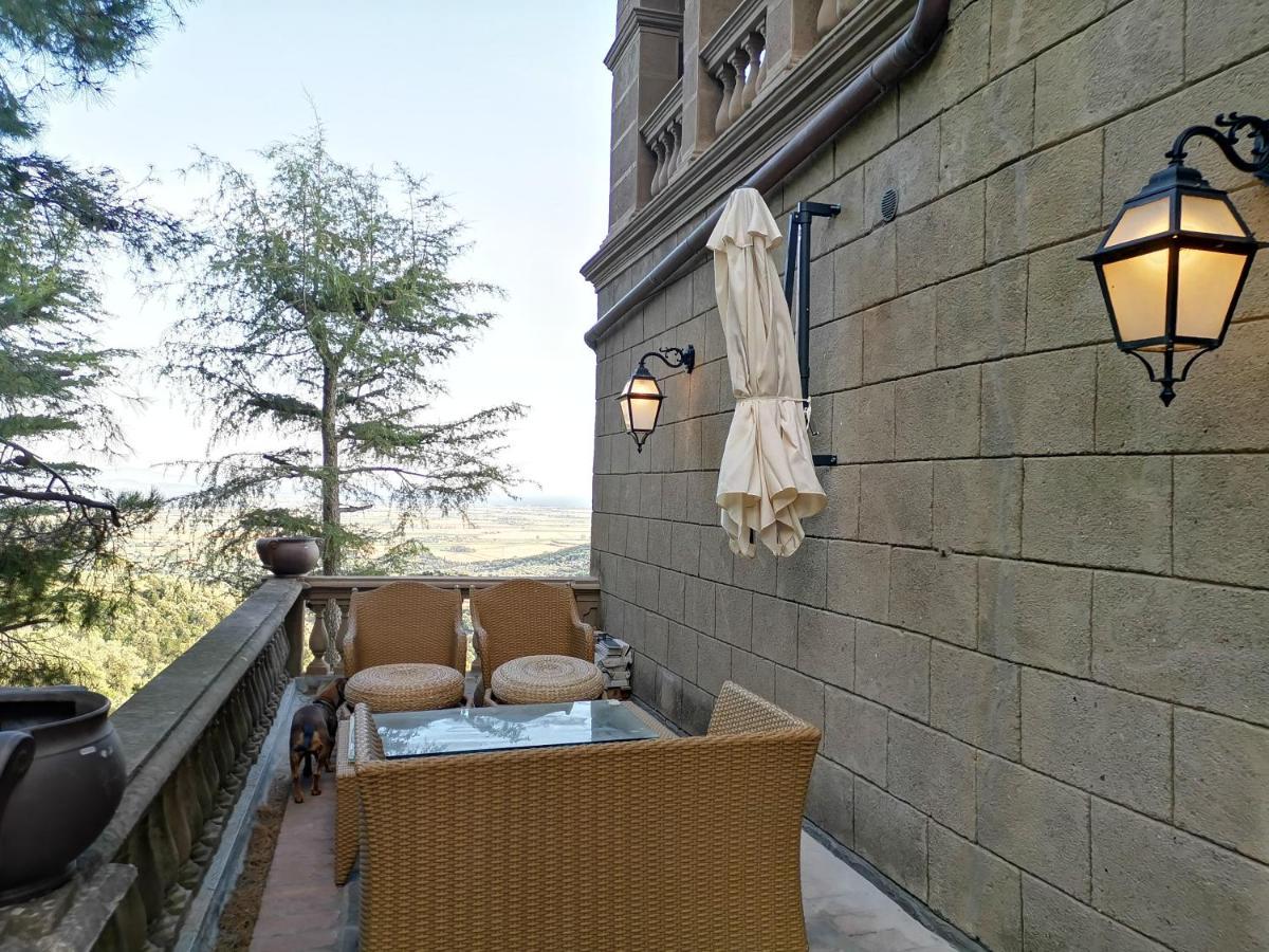 In A Beautiful Etruscan Village Suspended Between Sky And Sea A Castle On The Archipelago Campiglia Marittima Exterior foto